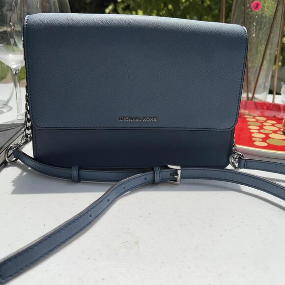 Michael Kors Daniela Large Saffiano Leather Crossbody Bag Dusty Blue - Picture 1 of 6